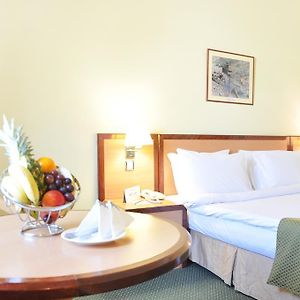 Camera standard con letto king size